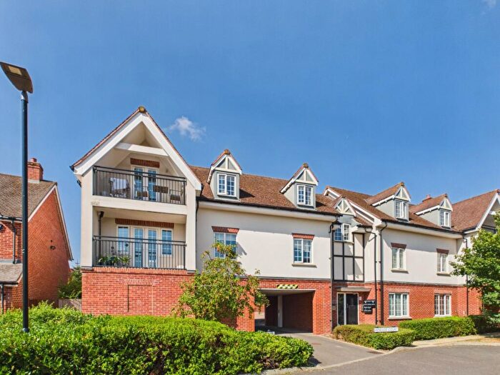 2 Bedroom Apartment For Sale In Grange Road, Chalfont St. Peter, Gerrards Cross, SL9