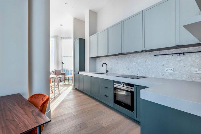 2 Bedroom Flat To Rent In No., Upper Riverside, Cutter Lane, Greenwich Peninsula, SE10