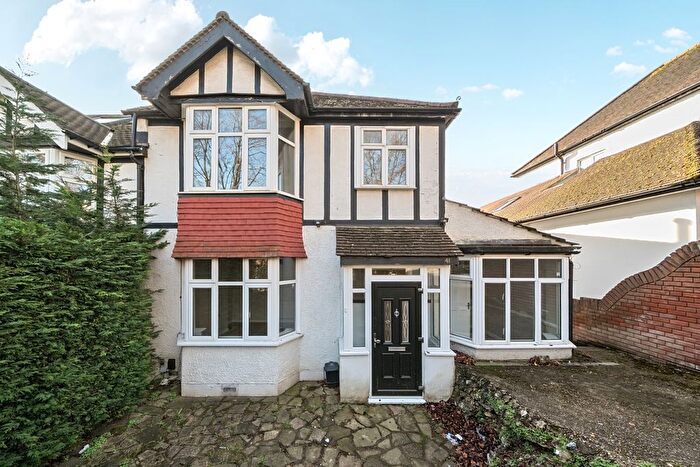 4 Bedroom Detached House To Rent In The Drive, Coulsdon, CR5