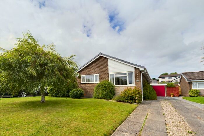 3 Bedroom Detached Bungalow To Rent In Redmayne Drive, Carnforth, LA5