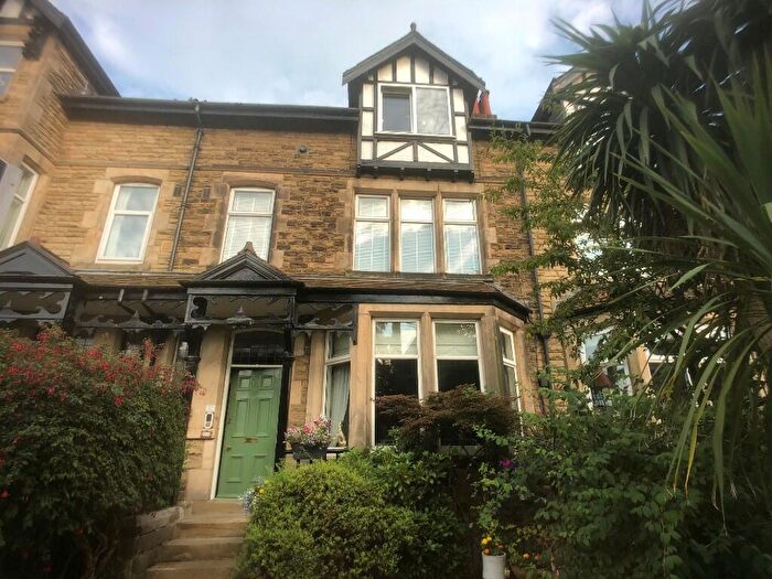 2 Bedroom Apartment To Rent In Dragon Parade, Harrogate, North Yorkshire, HG1