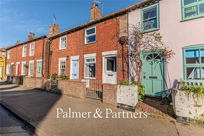 2 Bedroom Terraced House For Sale In High Street, Aldeburgh, Suffolk, IP15