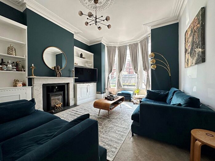 5 Bedroom Terraced House To Rent In North End Avenue, Portsmouth, Hampshire, PO2