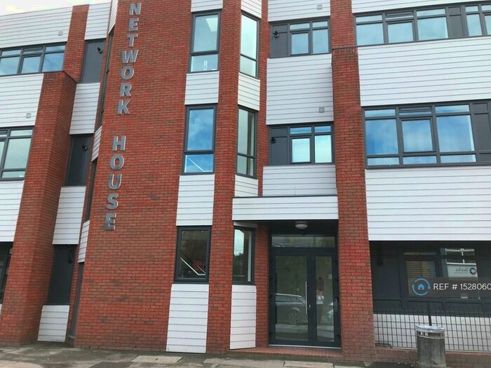 1 Bedroom Flat To Rent In Network House, High Wycombe, HP11