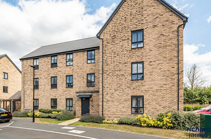 2 Bedroom Apartment For Sale In Monument House, Chaddington Strand, Swindon, SN1