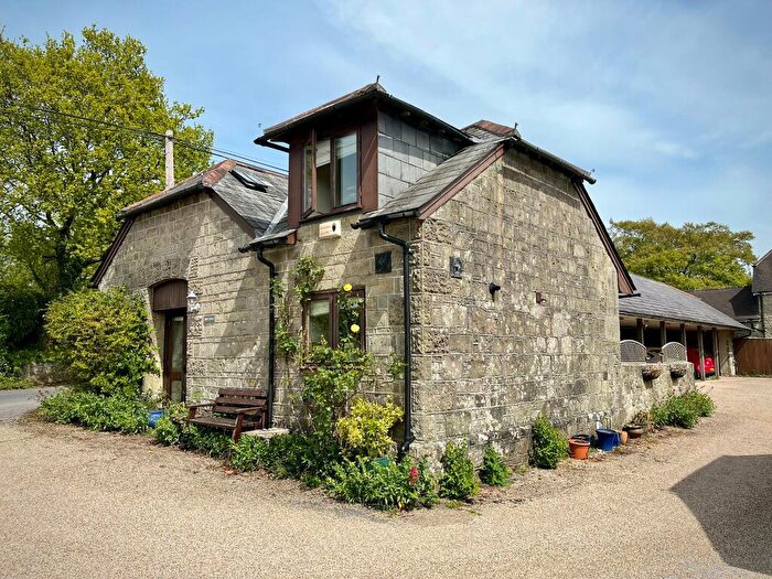 2 Bedroom Link Detached House For Sale In Mint Barn, Foyle Hill, Shaftesbury, Dorset, SP7