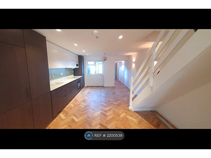 4 Bedroom End Of Terrace House To Rent In Brockley Park, London, SE23