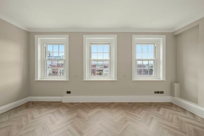 2 Bedroom Flat To Rent In Richmond Chambers, Bournemouth, BH2