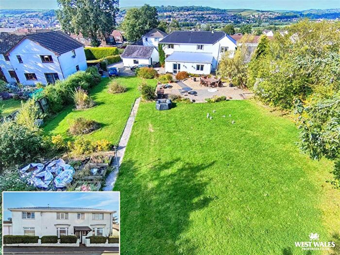 4 Bedroom Semi-Detached House For Sale In Heol Blaengwastod, Llangunnor, Carmarthen, SA31