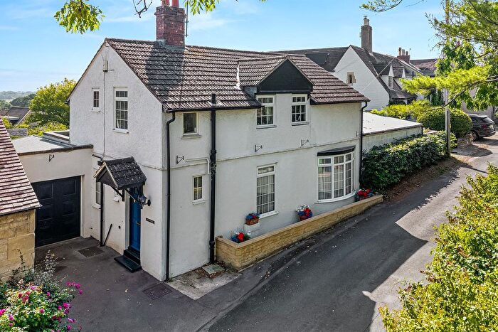 3 Bedroom Cottage For Sale In School Lane, Southam, Cheltenham, GL52