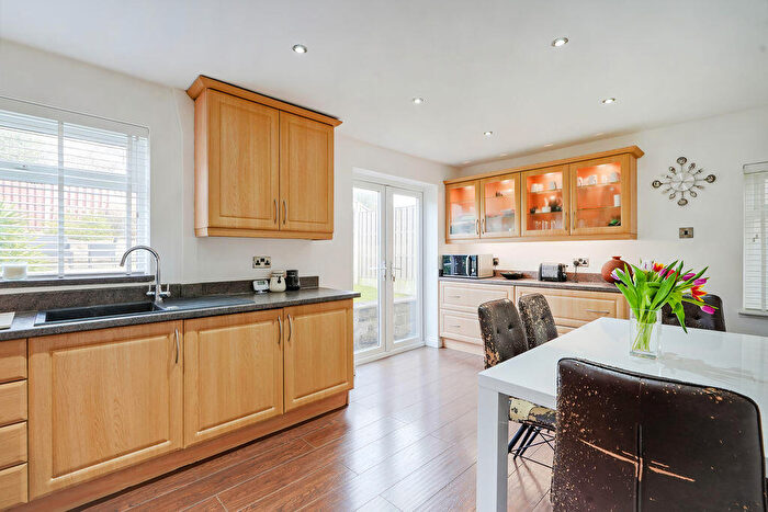 3 Bedroom Semi-Detached House For Sale In St Albans Road, Fulwood, Sheffield, S10