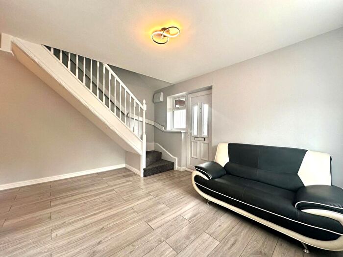 1 Bedroom House To Rent In Elkington Croft, Solihull, B90