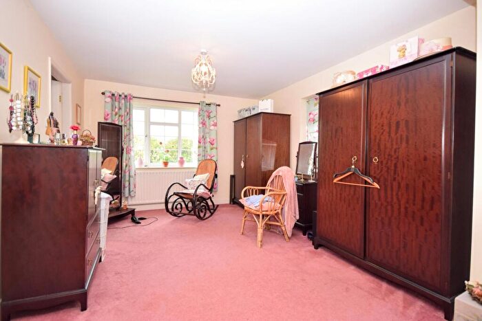 4 Bedroom Detached House For Sale In Tinkle Street, Grimoldby, LN11