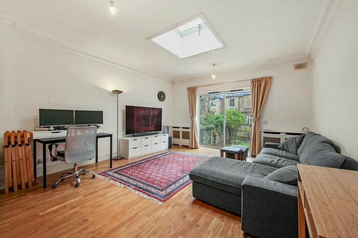 1 Bedroom Flat To Rent In Creffield Road, Ealing, W5