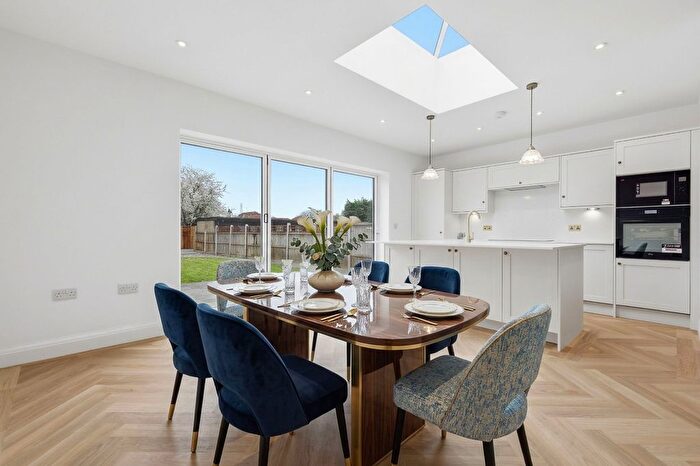 4 Bedroom Semi-Detached Bungalow For Sale In Laburnham Gardens, Upminster, RM14