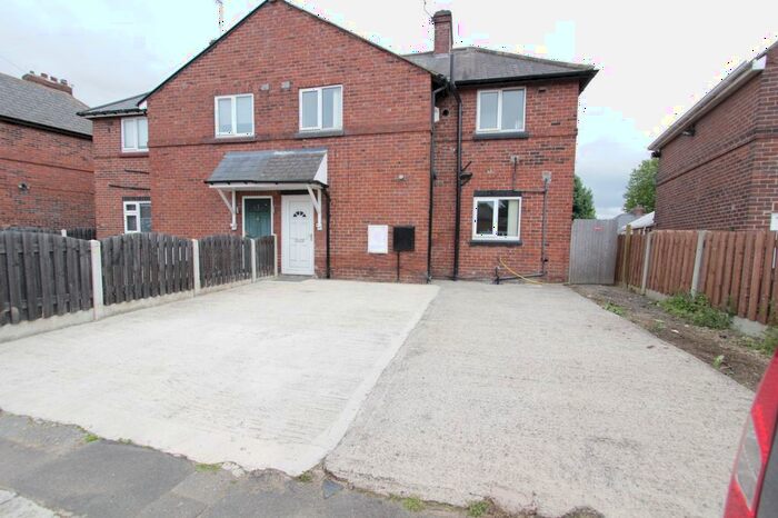 3 Bedroom Semi-Detached House To Rent In East Road, Rotherham, S65