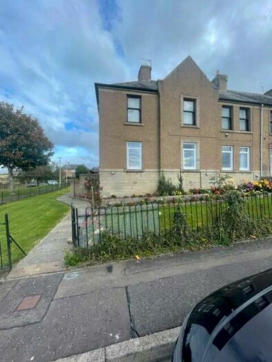 3 Bedroom Flat To Rent In Pentland Avenue, Gowkshill, Gorebridge, Midlothian, EH23