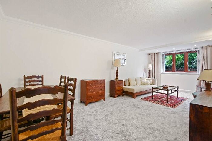 1 Bedroom Flat To Rent In Upper Park Road, Belsize Park, Belsize Park, NW3