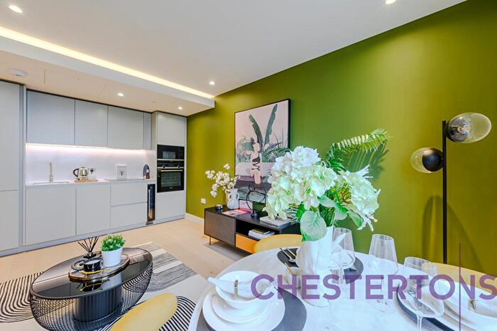 2 Bedroom Flat To Rent In Harcourt Tower, Marsh Wall, E14