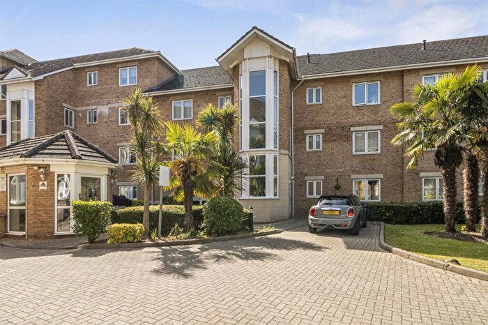 2 Bedroom Apartment For Sale In Blakes Quay, Reading, RG1