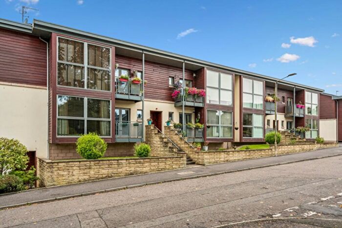 2 Bedroom Flat To Rent In Kilbryde Crescent, Dunblane, Stirlingshire, FK15