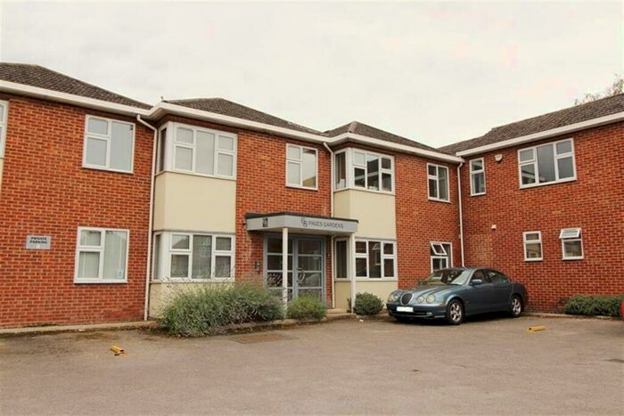 Studio To Rent In Pages Gardens, Reading Road, Pangbourne, Reading, RG8