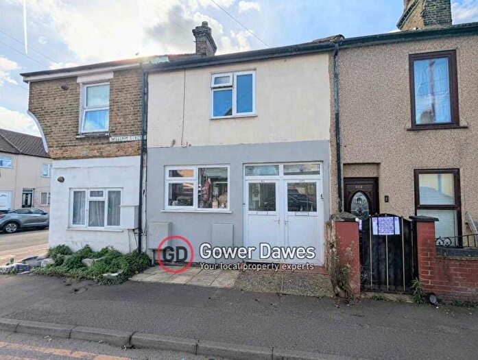 2 Bedroom Apartment To Rent In William Street, Grays, RM17