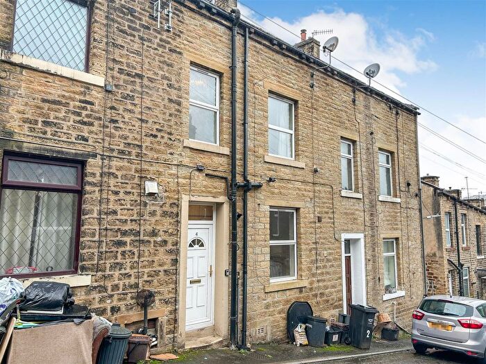 2 Bedroom Terraced House For Sale In Back Queen Street, Greetland, Halifax, HX4