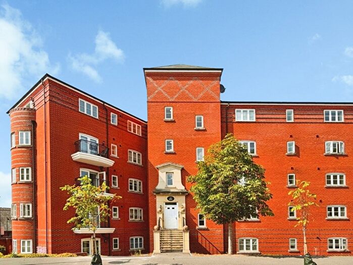 2 Bedroom Flat For Sale In Scarlett's Road, Wellesley, Aldershot, Hampshire, GU11
