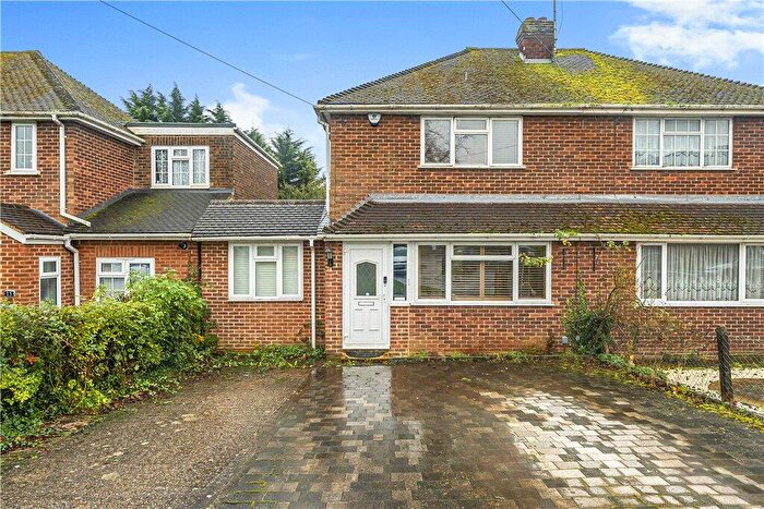 3 Bedroom Semi-Detached House For Sale In Worcester Close, Reading, Berkshire, RG30