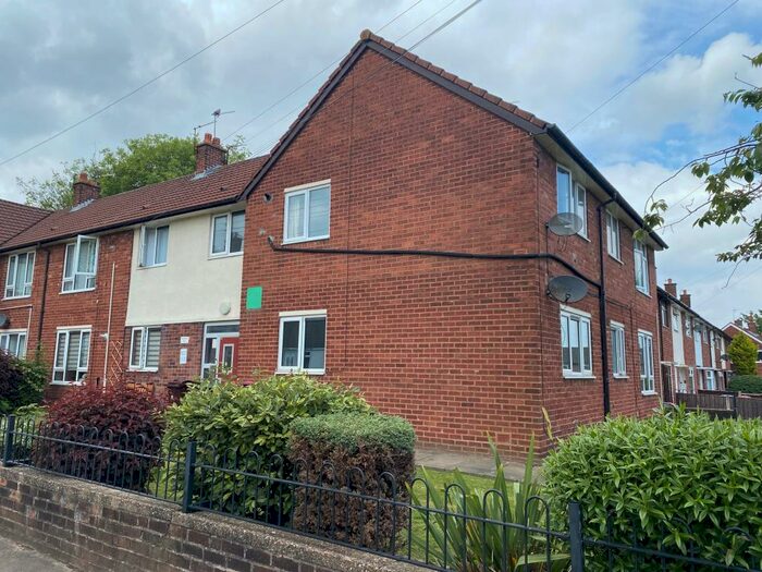 2 Bedroom Apartment To Rent In Markfield Crescent, L25