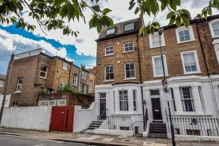 2 Bedroom Flat To Rent In Overstone Road, Hammersmith, W6