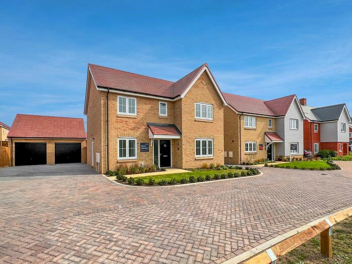 4 Bedroom Detached House For Sale In Reynolds Drive, Halstead, CO9