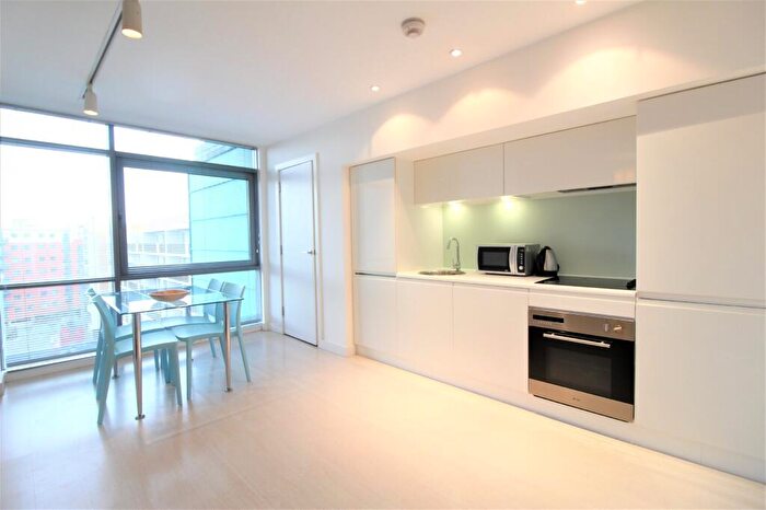2 Bedroom Apartment To Rent In Ingram Street, Leeds, West Yorkshire, LS11