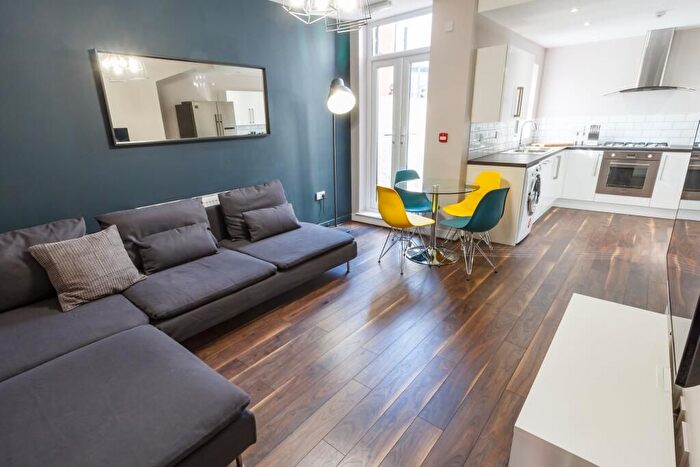 3 Bedroom Semi Detached House To Rent In Whinchat Road, London, SE28