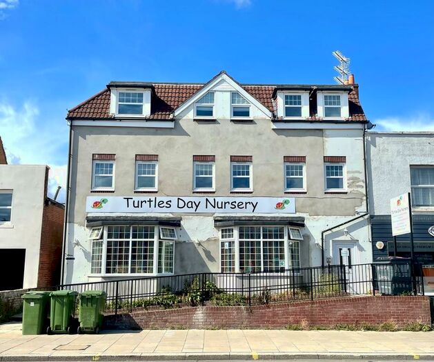 2 Bedroom Apartment To Rent In West Street, Fareham, PO16