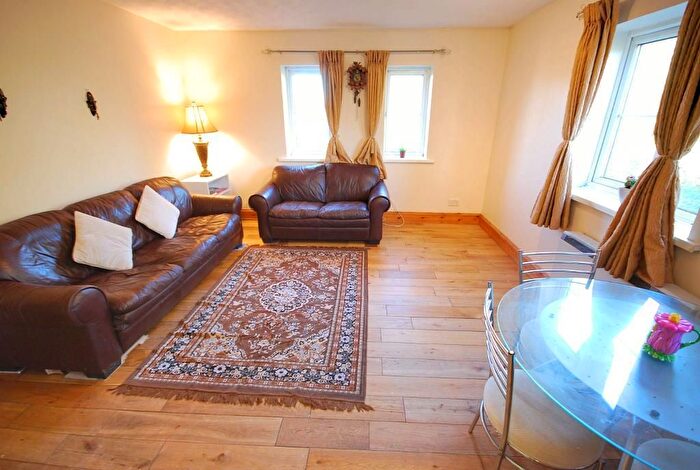 2 Bedroom Flat To Rent In Tylers Court, Vicars Bridge Close, Wembley, Middlesex, HA0