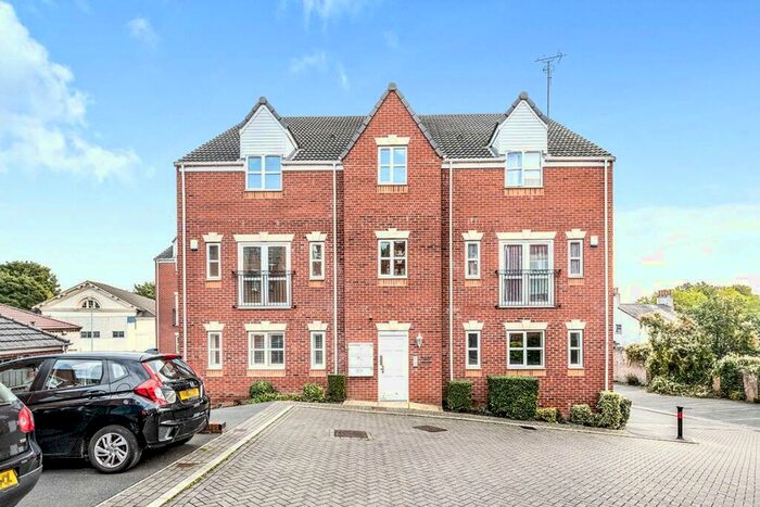 2 Bedroom Flat To Rent In Swan Court, Askern, Doncaster, South Yorkshire, DN6