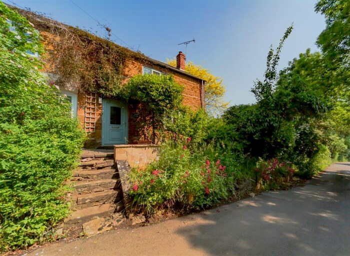 2 Bedroom Cottage For Sale In Glaston Road, Bisbrooke, Rutland, LE15