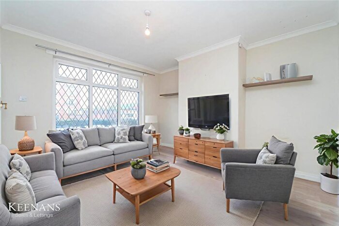 2 Bedroom Semi-Detached House For Sale In Manchester Road, Kearsley, Bolton, BL4