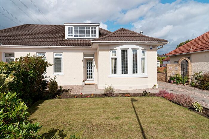3 Bedroom Semi-Detached Bungalow For Sale In Allanton Avenue, Paisley, PA1