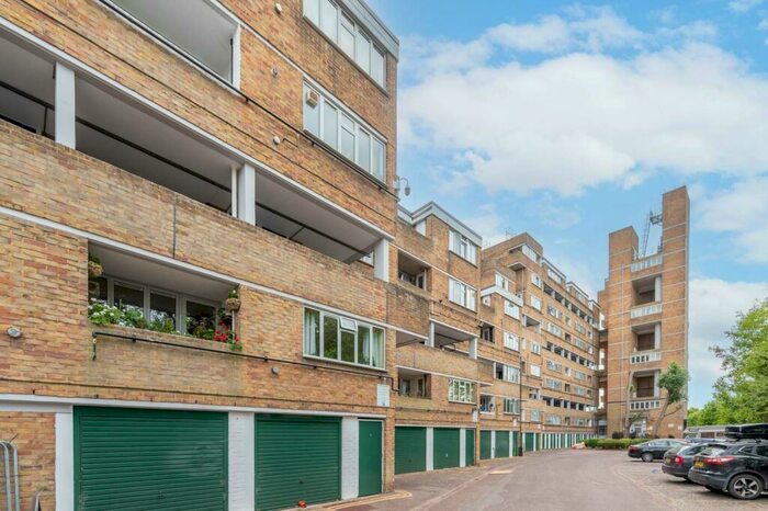 3 Bedroom Flat To Rent In Overhill Road, , Dulwich, London, SE22