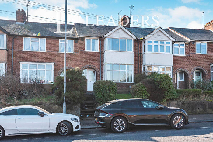 3 Bedroom Terraced House To Rent In Stevenage Road, Hitchin, SG4