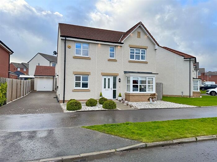 4 Bedroom Detached House For Sale In Tyndrum Crescent, Hamilton, ML3