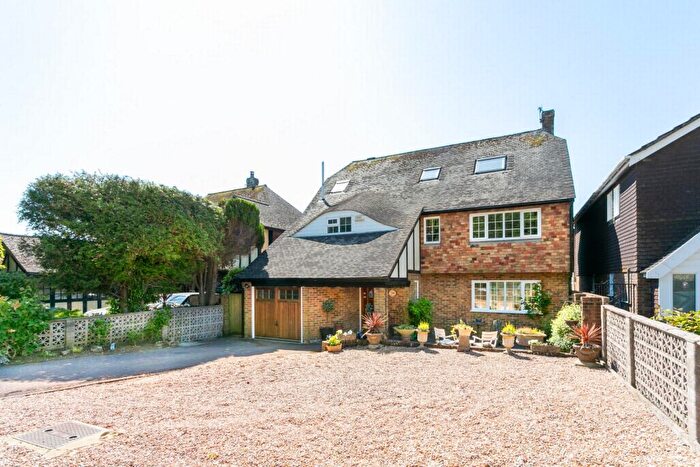 5 Bedroom Detached House For Sale In Cannongate Close, Hythe, CT21