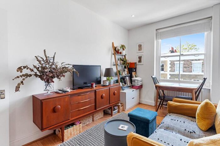 1 Bedroom Apartment To Rent In Shakspeare Walk, London, N16