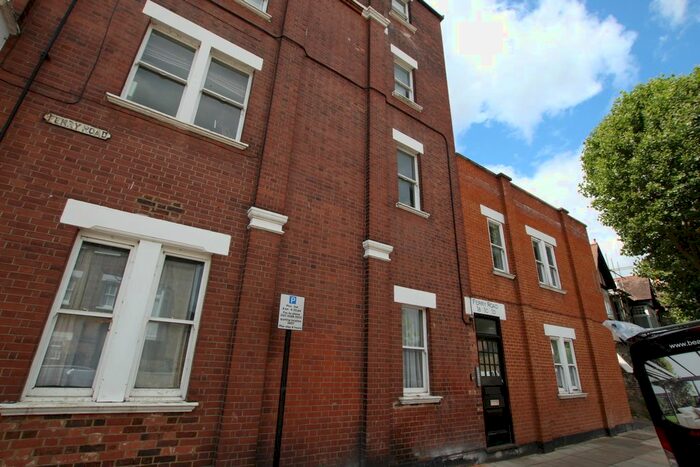 1 Bedroom Flat To Rent In Ferry Road, London, SW13