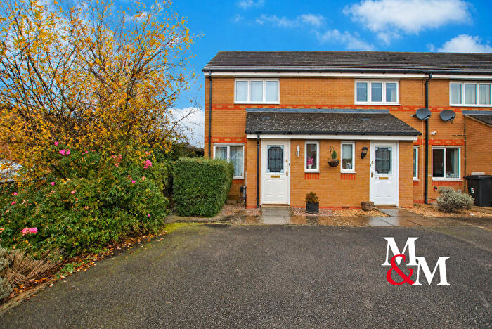2 Bedroom End Of Terrace House To Rent In Byford Path, LU7