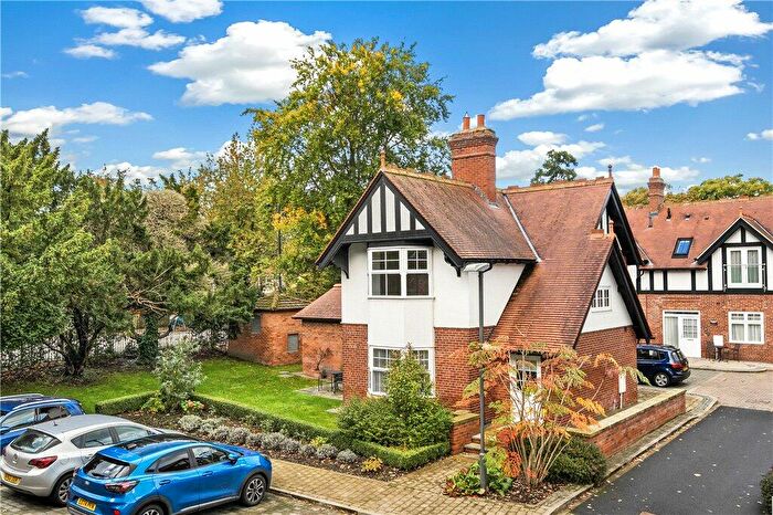 2 Bedroom Retirement Property For Sale In Palace Road, Ripon, North Yorkshire, HG4