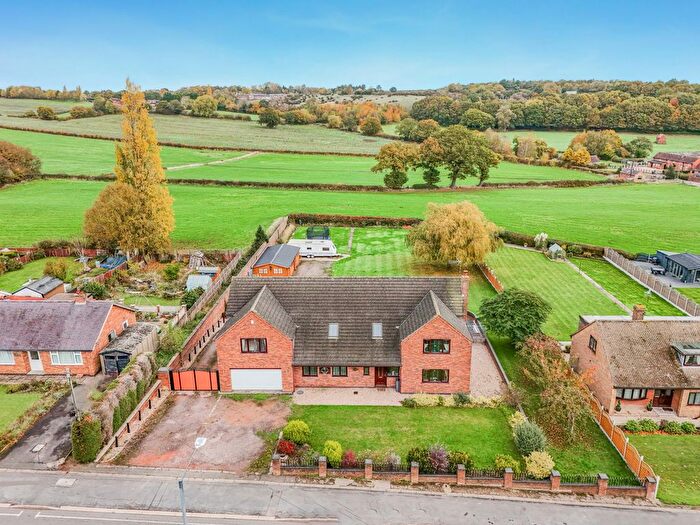 4 Bedroom Detached House For Sale In Ansley Common, Nuneaton, CV10